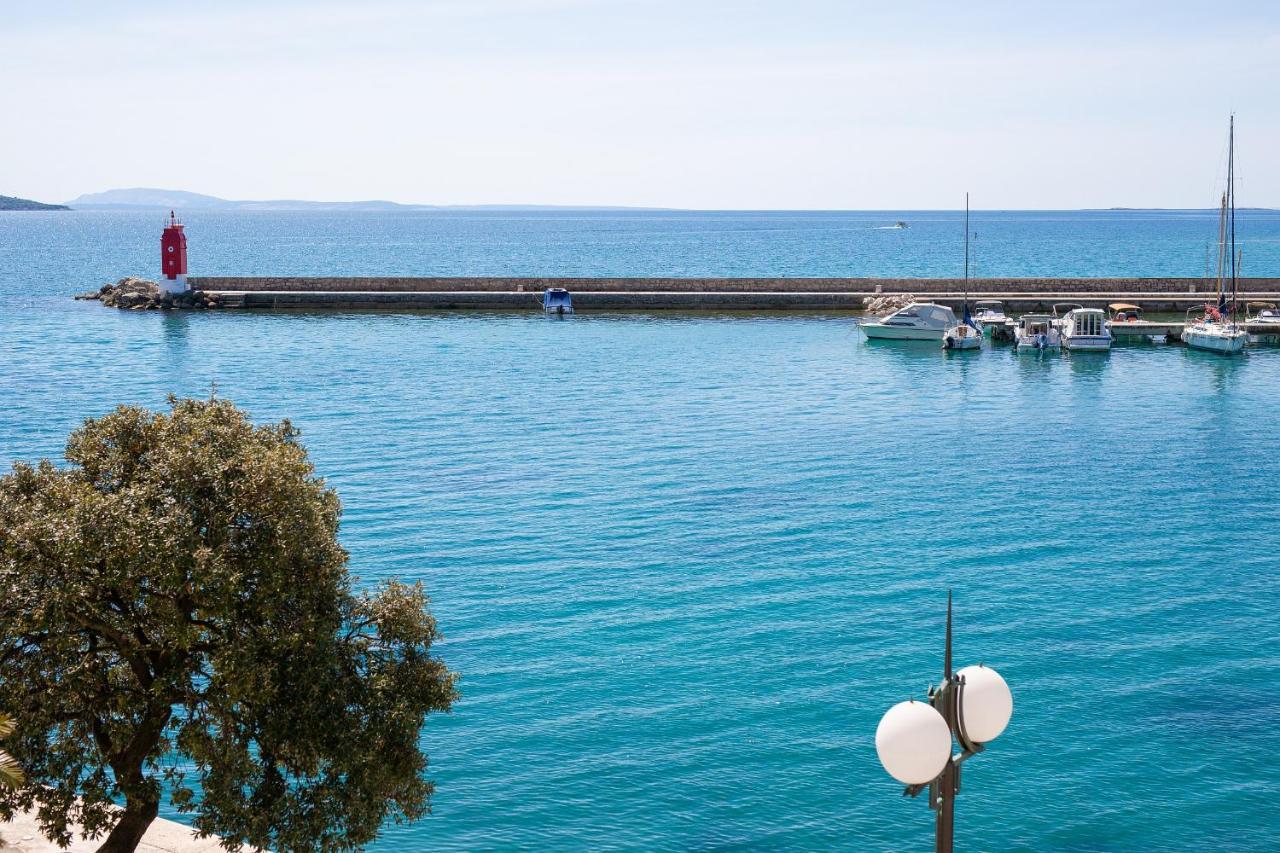 Hotel Marina Кърк Екстериор снимка