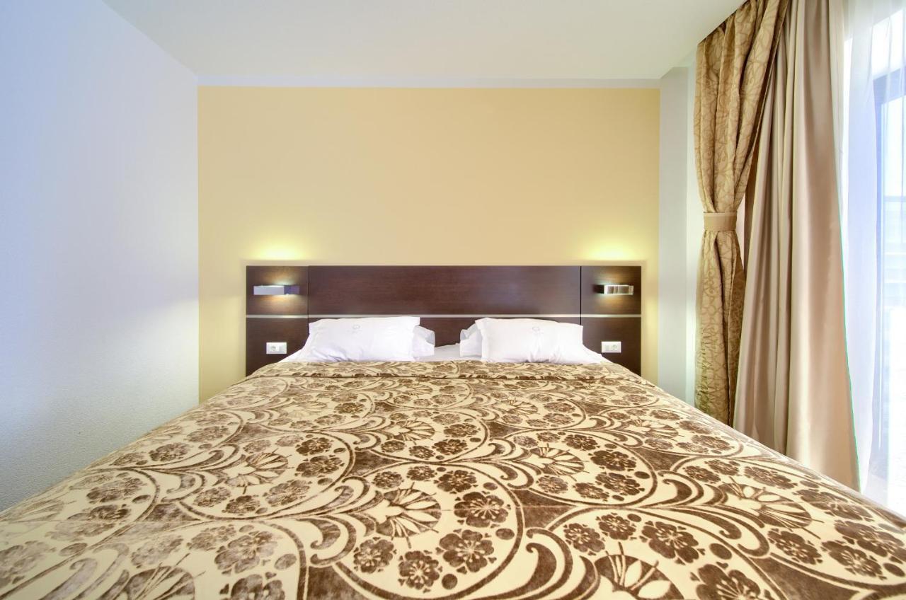 Hotel Marina Кърк Екстериор снимка