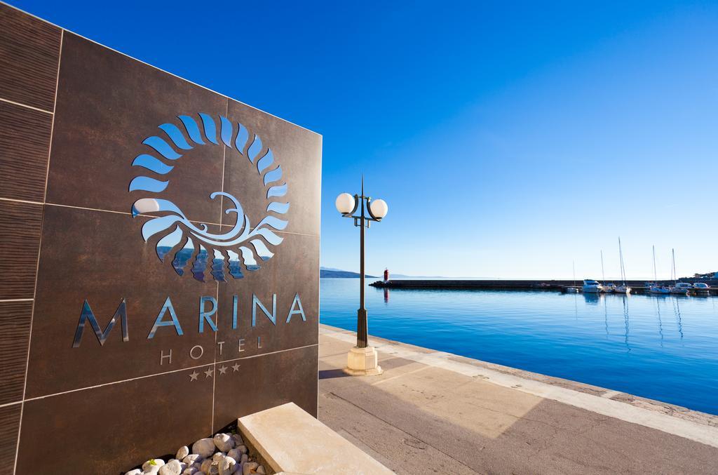 Hotel Marina Кърк Екстериор снимка