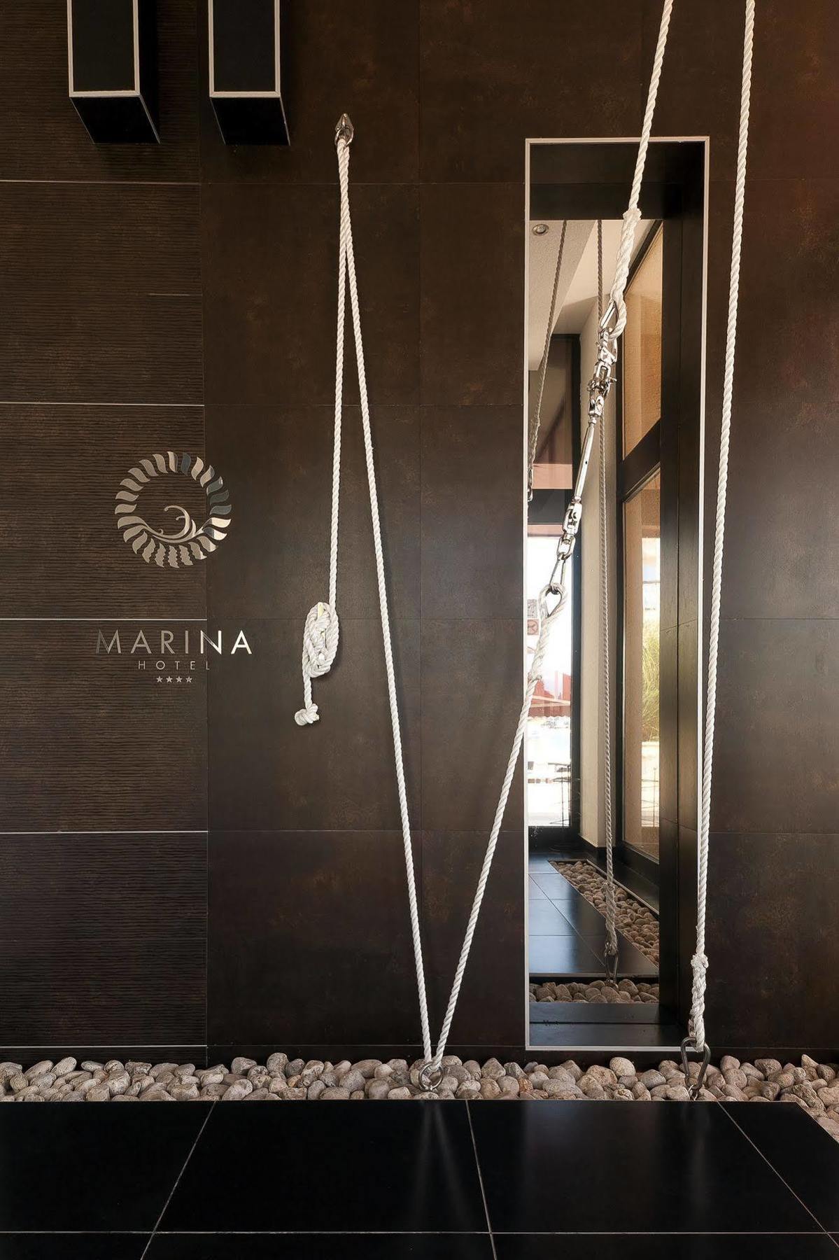 Hotel Marina Кърк Екстериор снимка